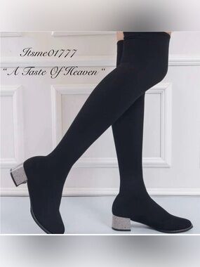 🌸 RHINESTONE DECOR CHUNKY HEELED SOCK BOOTS